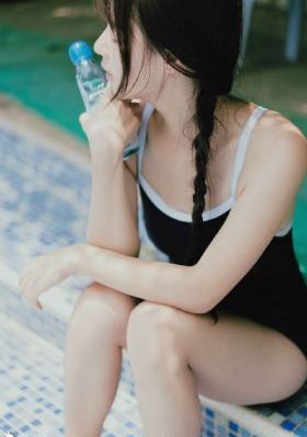 24岁国手退役后去公园找大爷单挑