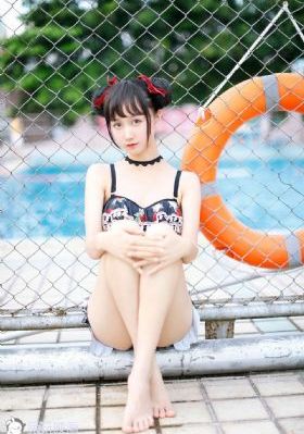智能机器人李采潭