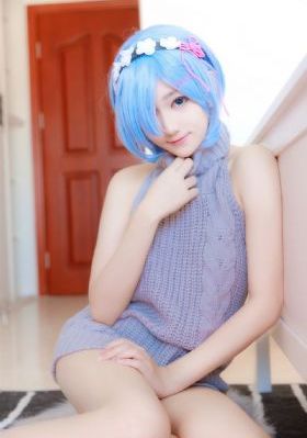 电摩车女